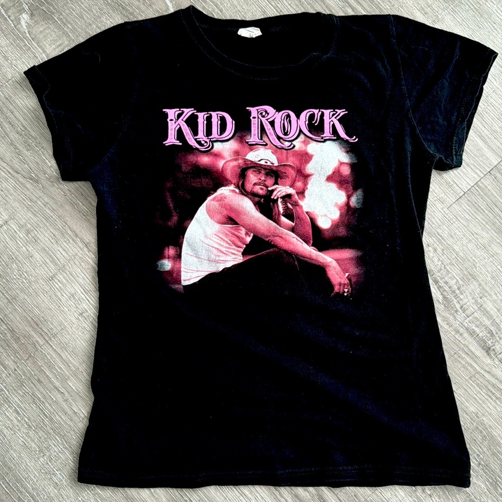 Kid Rock T-shirt.